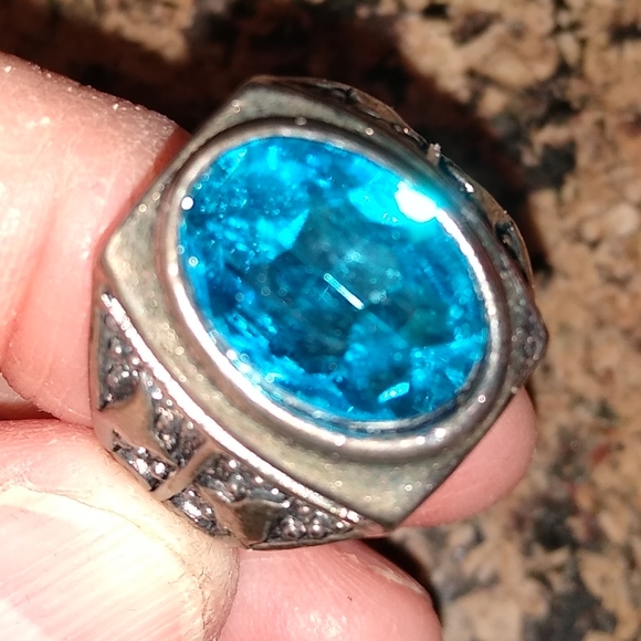 NWT TURQUOISE BLUE TOPAZ RING - Picture 1 of 3